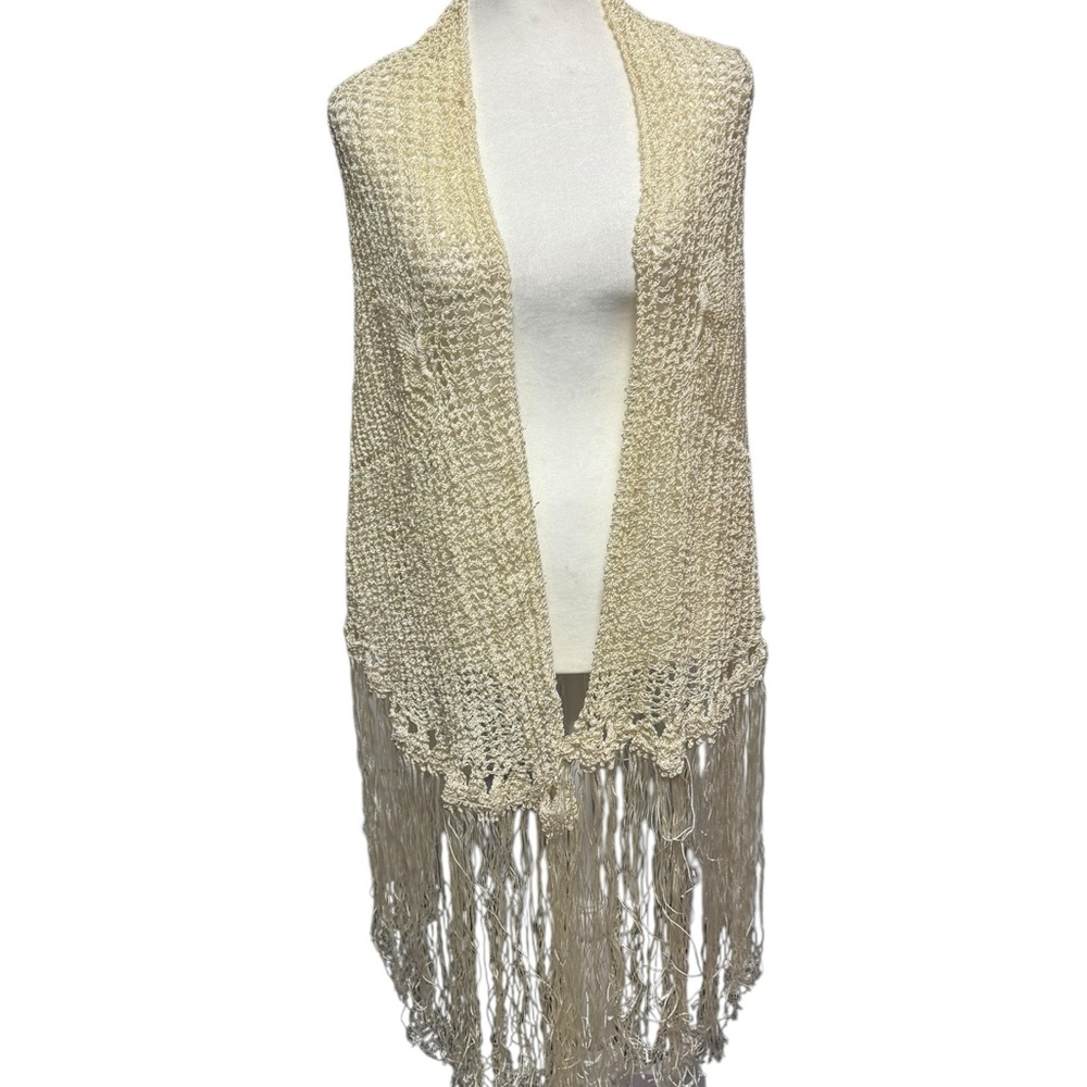 Vintage Cream Knit Boho Fringe Piano Shawl. Mint Condition. - Picture 2 of 5